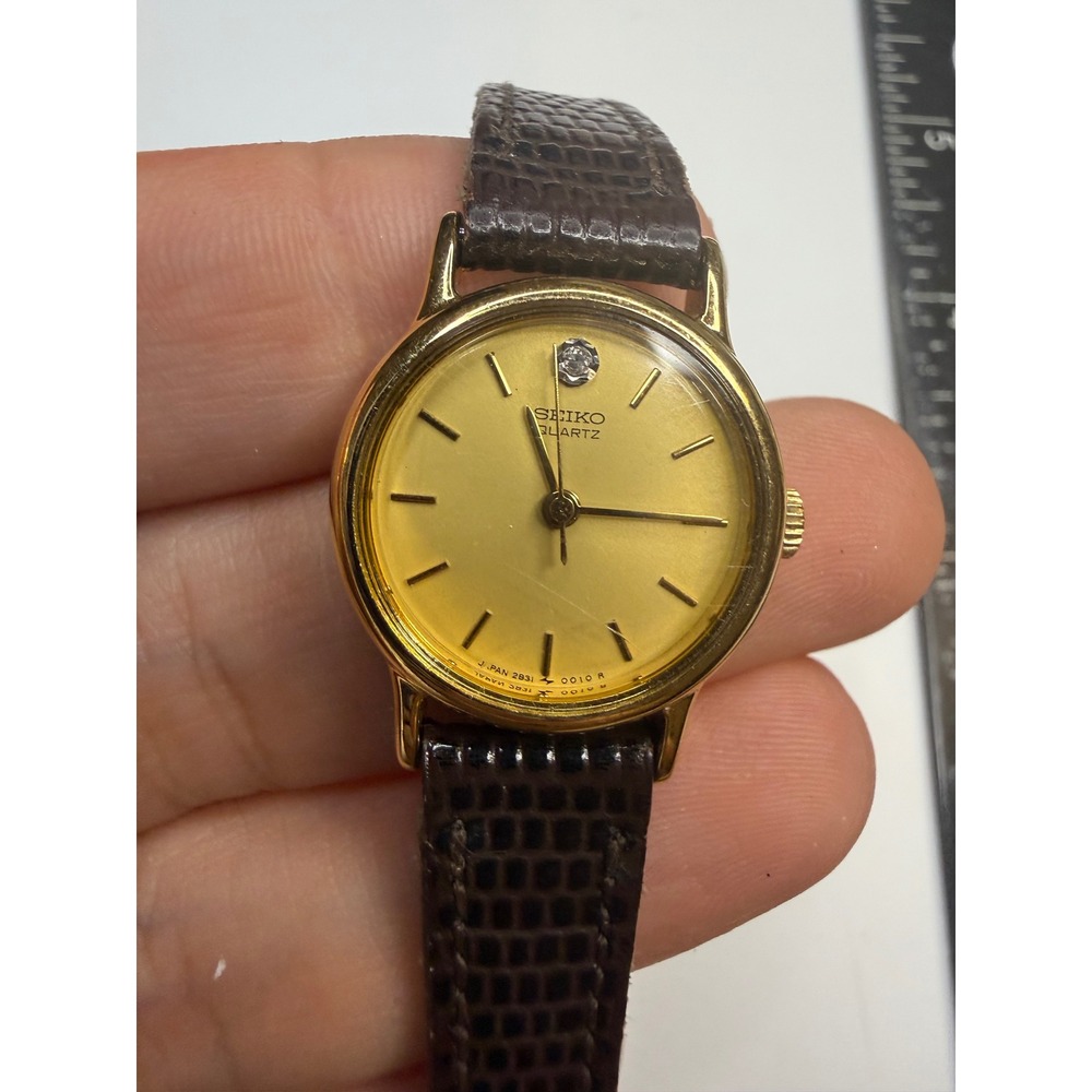 Seiko Quartz Ladies Gold Tone Watch Brown Leather Strap 2B31-0010 721531